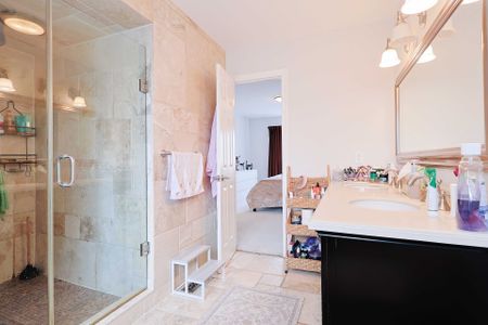 For Lease - 28 Sylwood Crescent, Vaughan, Ontario - Photo 2