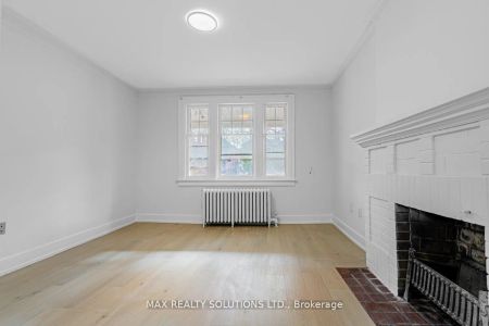 38 St Germain Avenue #Main floor - Photo 3