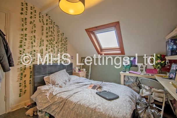 4 Bedroom End Terraced House for rent in Broomfield View - Photo 1