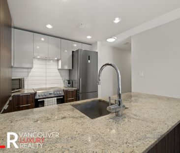 Condo in Downtown Vancouver, BC - Photo 6