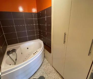 Location Appartement 5 pièces 105m² OCTEVILLE 50130 - Photo 6