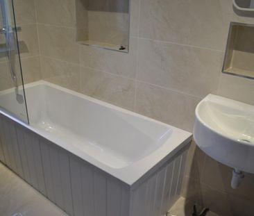 4 bedroom terraced house to rent - Photo 5