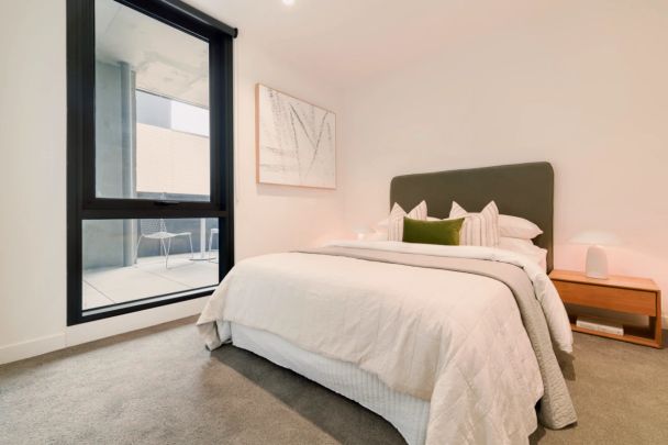 3 Bed 2 Bath(Furnished) - Photo 1