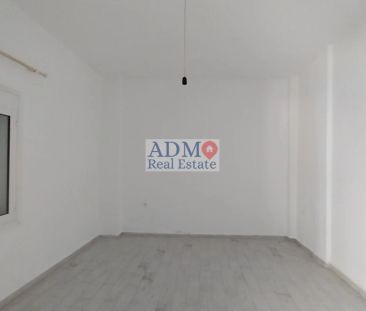 3άρι Πόρος με εσωτερική Αυλη. - Photo 2