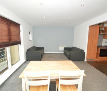 2 bedroom ground floor flat to rent - Photo 2