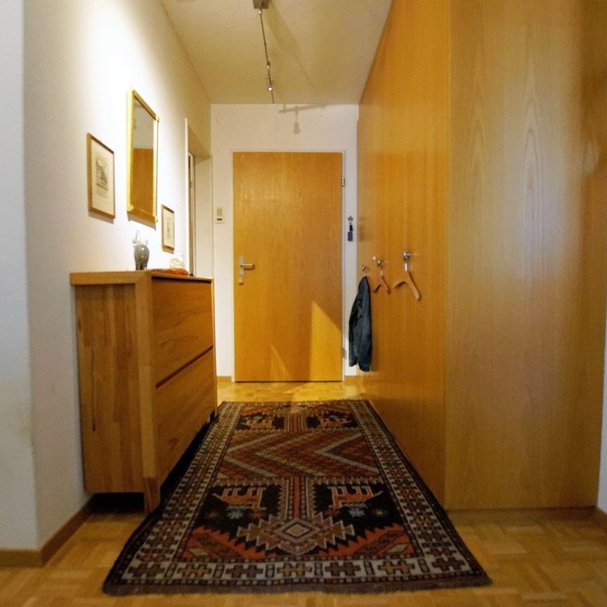 4.5-Zi. Wohnung im 1. Obergeschoss mit grosser Terrasse - Foto 1