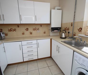 None, None - Photo 2