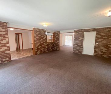 Denhams Beach Family Home - Photo 3