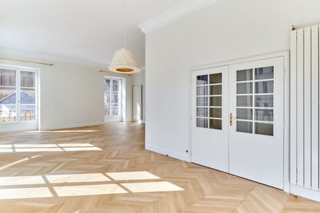 Paris 2 - Appartement à louer vide, 5 P, 154 m2 avec terrasse de 80m2 - Photo 4