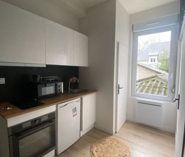 Location Appartement 1 pièce 9m² - Photo 1