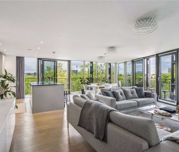 A superb two bedroom apartment in the Iron Foundry development with... - Photo 1