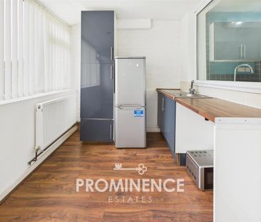 3 bedroom semi-detached house to rent - Photo 3