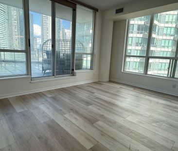 For Lease - 230 Queens Quay Unit# 1515, Toronto, Ontario - Photo 2