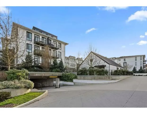 201 14968 101 A AVENUE | 201 14968 101 A AVENUE, Surrey - Photo 1