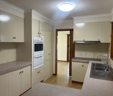 Three Bedroom Home - Photo 5