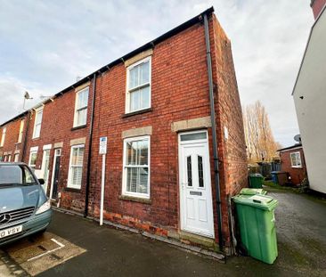 2 bedroom end of terrace house to rent - Photo 2