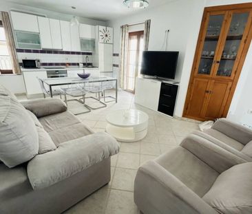 Casa o chalet de alquiler en Plaza Constitución, 1, Almuñecar Centro - Photo 3