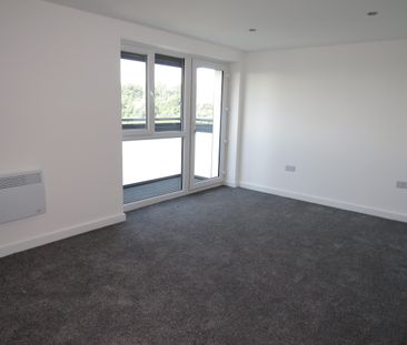 Wheatley Court, Halifax - Photo 1