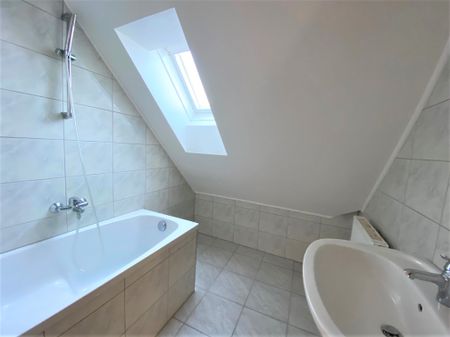 Charmante 73 m² Stadtwohnung im 1. OG – Top Preis & Parkplatz inklusive! - Photo 4