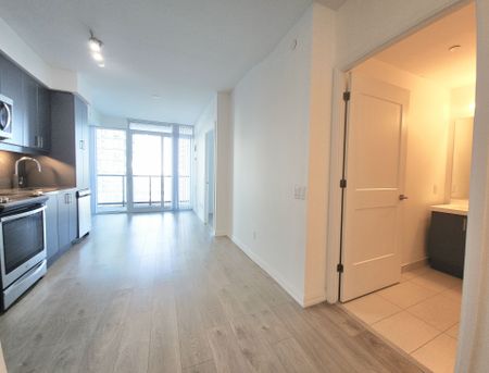 For Lease - 7895 Jane Street Unit# 2411, Vaughan, Ontario - Photo 4