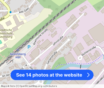 Außergewöhnlich Wohnen unterm Dach: Mietwohnung mit vier Zimmern in... - Photo 1