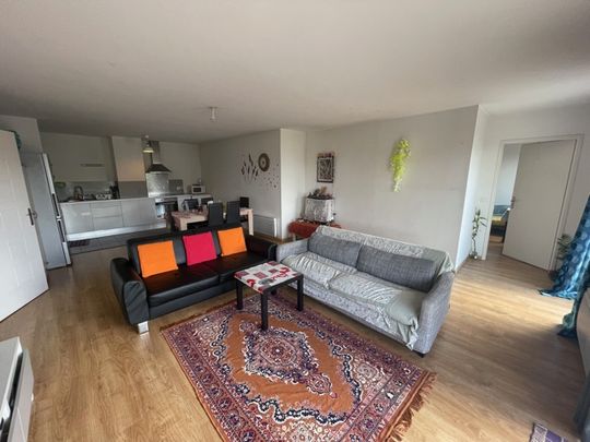 Location Appartement 4 pièces 107m² MARCQ EN BAROEUL 59700 - Photo 1