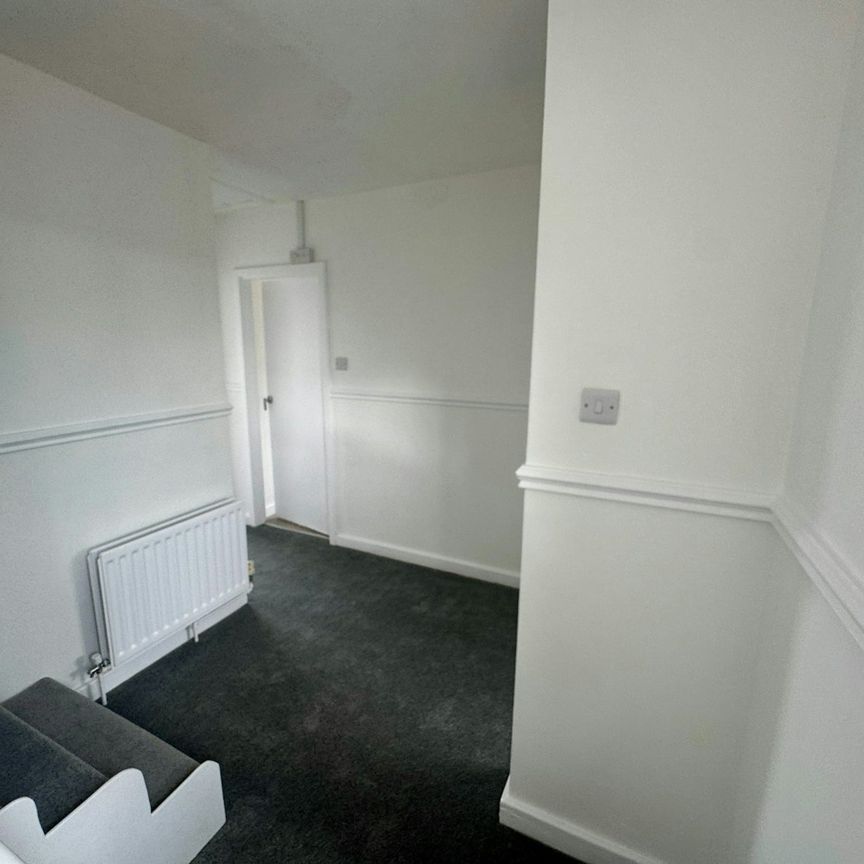 Semi-detached house to rent on - Photo 1