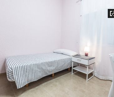 valencia, Valencian Community 46022 - Photo 4