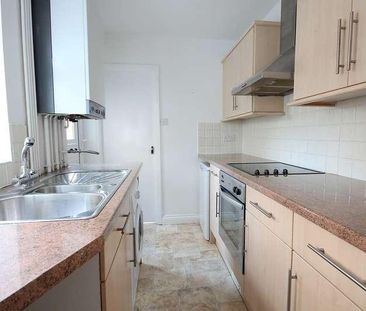 Queens Road, East Grinstead, RH19 - Photo 1