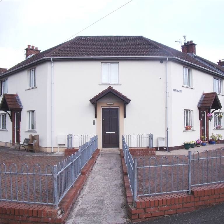 102C Inishowen Drive, Finaghy, Belfast, BT10 0EX - Photo 1