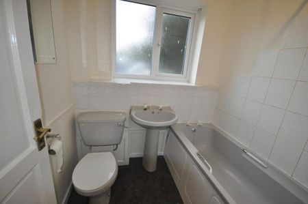 2 bedroom house to rent - Photo 3