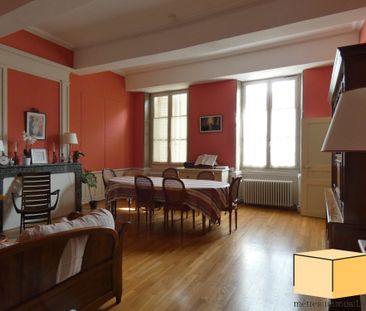 Location Appartement 4 pièces 159m² BELLEY 01300 - Photo 1