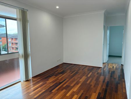 Freshly Painted Two Bedroom Unit - Photo 5