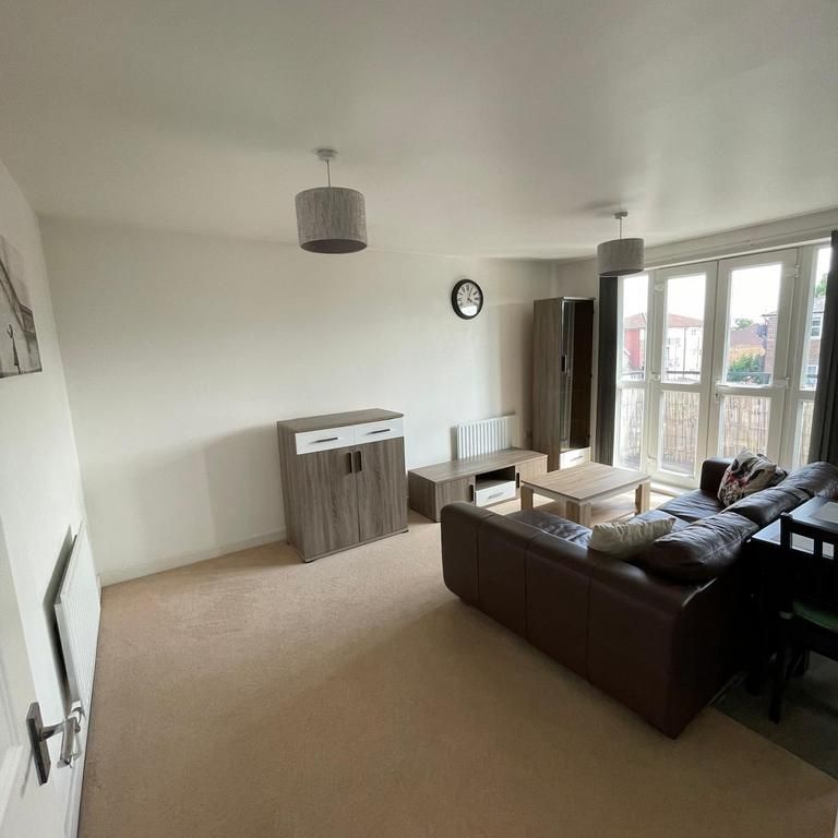 1 bedroom flat to rent - Photo 1