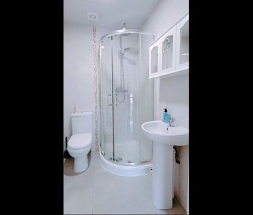 Room in a Shared House, Furlong Road, CV1 - Photo 1