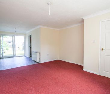 Blenheim Avenue Martham, Great Yarmouth - Photo 2