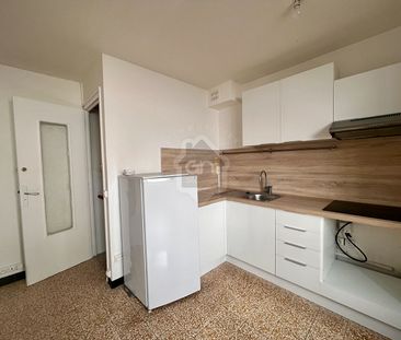 Location Appartement 2 pièces 31m² - Photo 3