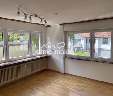 Lichtdurchflutete 4 Zimmer Wohnung mit schöner, großer Süd-Terrasse... - Foto 1