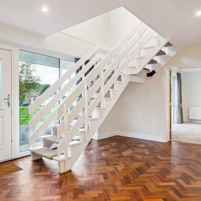 5 bedroom detached house to rent - Photo 1