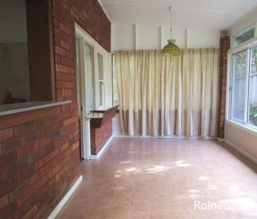 Three Bedroom Home! - Photo 2