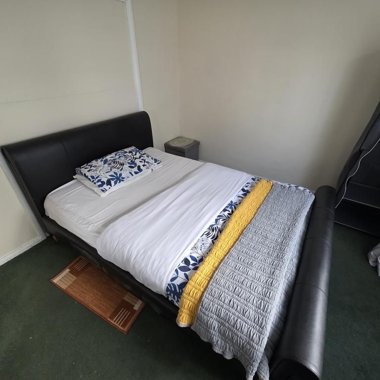 4 bedroom house to rent - Photo 1