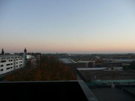 2 bedroom flat to rent - Photo 3