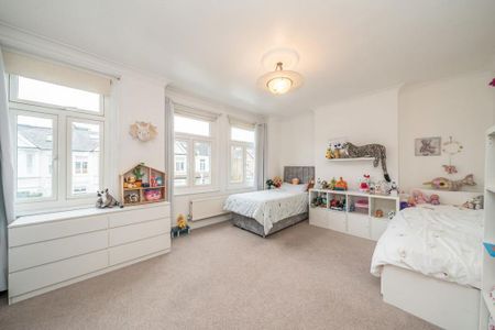 3 bedroom semi-detached house to rent - Photo 3