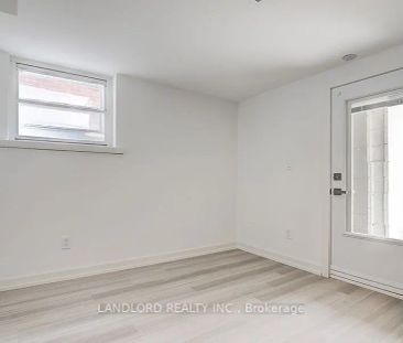 56 Bicknell Avenue #Lower - Photo 3