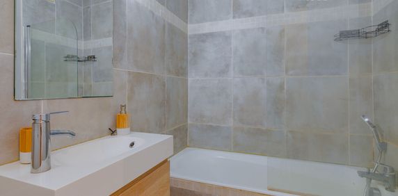 T2 avec terrasse - Quai de Saône, - Photo 2