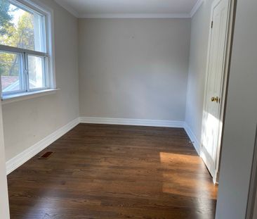 For Lease - 139 Horsham Avenue Unit# Main, Toronto, Ontario - Photo 5