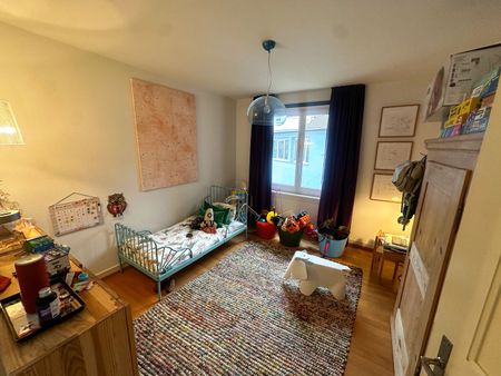 3-ROOM APARTMENT IN ZURICH, FURNISHED, TEMPORARY - Photo 2