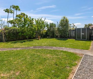 Tidy Family Home - Photo 3