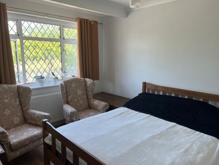 3 Bed End Terrace, Mount Pleasant, HA0 - Photo 5