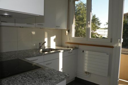 Charming 4-room apartment in a central location - Photo 5